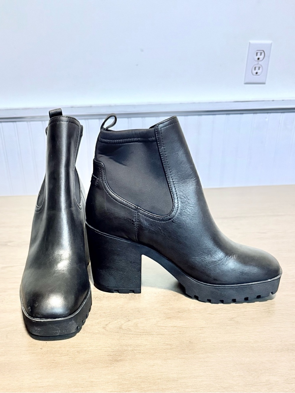 Aldo Black Leather Platform Chelsea Ankle Boots